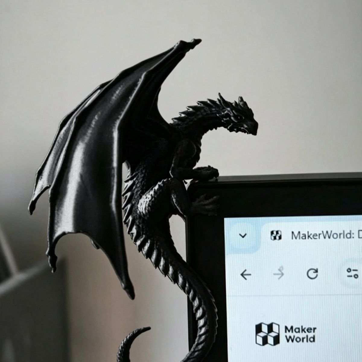 Statuetta di Drago Rilassato p - Esports Gaming Setup recensione e prezzo